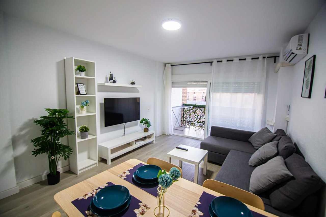 Apartamento Heroes De Sostoa Málaga Eksteriør billede