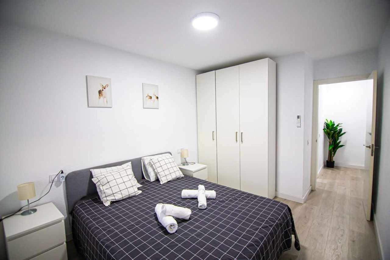Apartamento Heroes De Sostoa Málaga Eksteriør billede